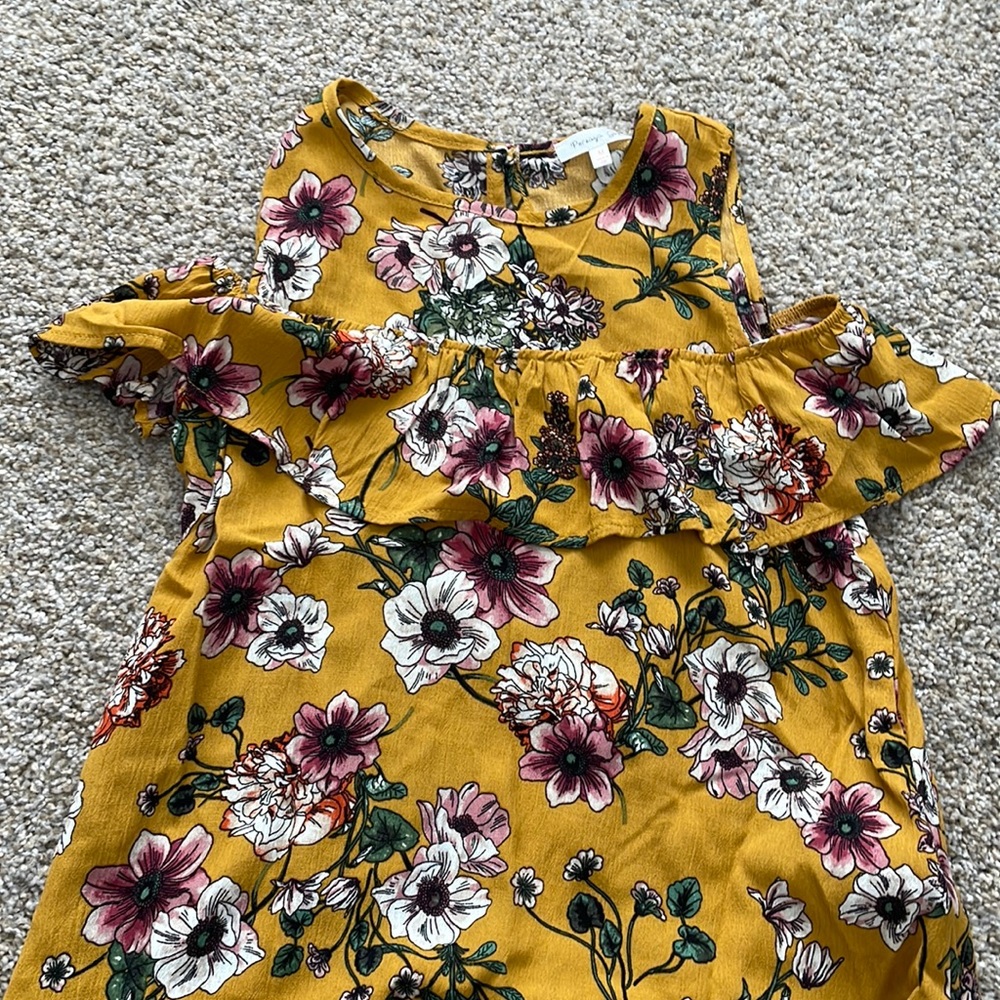 Girls floral print cold shoulder